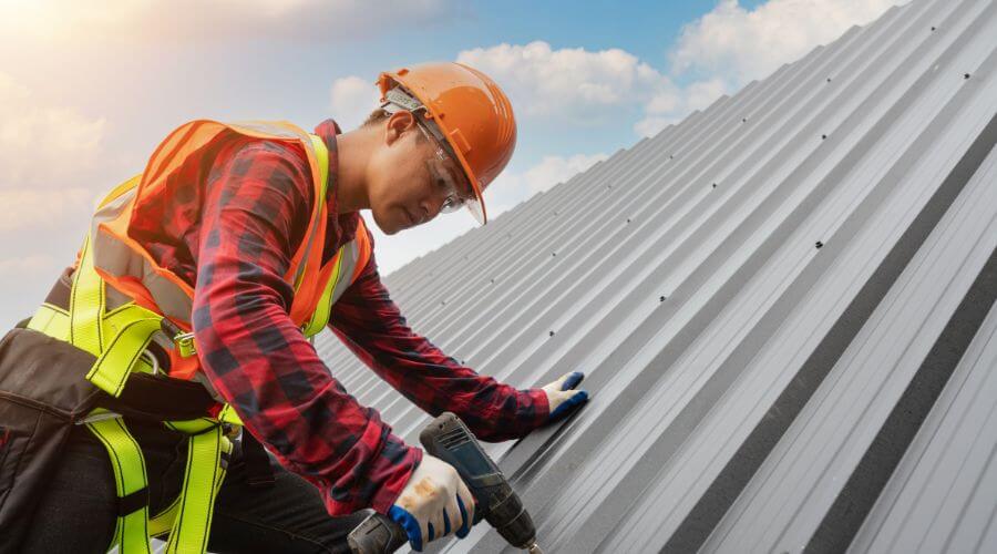 Expert Emergency Roof Repairs services in Hopedale, IL